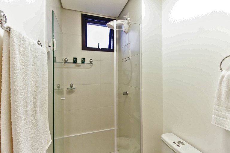 Studio Triplo com Piscina + Garagem + Pet e Wi-Fi
