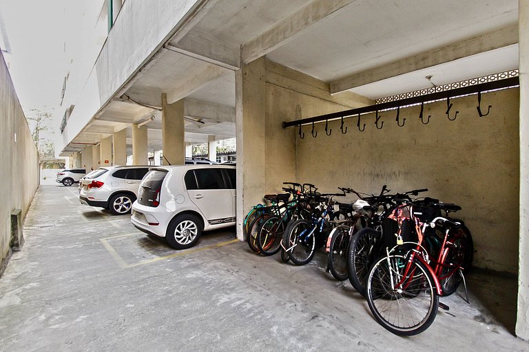 Apê à 350m da Praia e do Shopping Praiamar + Vaga