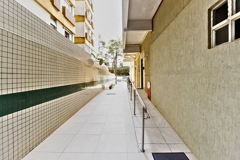 Apê à 350m da Praia e do Shopping Praiamar + Vaga