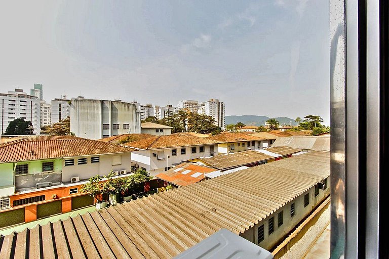 Apê à 4 min. a pé da Praia de Santos + Vaga e Ar