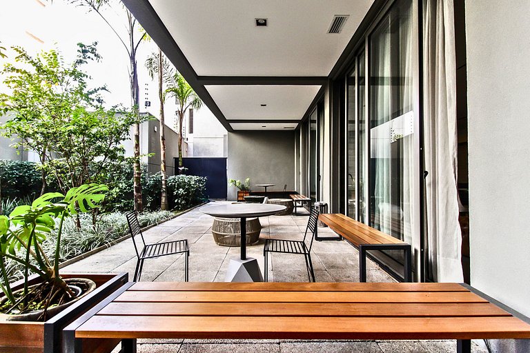 Studio c/ Piscina perto do Metrô e da Av. Paulista