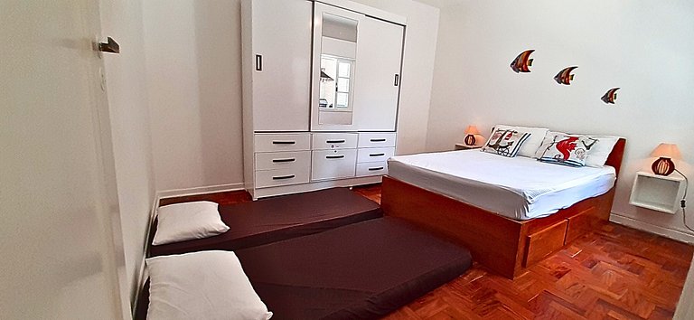 Apê Beira Mar c/ Garagem e Wi-Fi à 1 min. da Praia