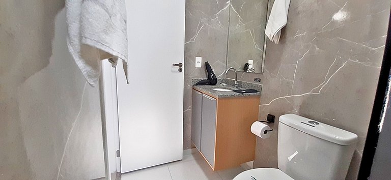 Apê Luxo com Piscina, Garagem, Wi-Fi e Ar em SBC