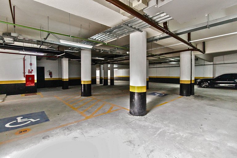 Apê Equipado em SBC com A/C, Garagem e Piscina