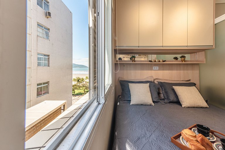 Studio Vista Mar em Santos | A/C + Wi-Fi e Vaga