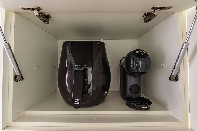 Kitnet Vista Mar em Santos | A/C + Wi-Fi e Vaga