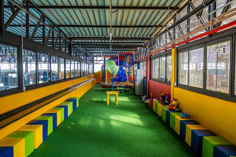 Studio c/ Estrutura de Resort + Wi-Fi e Ar em SBC