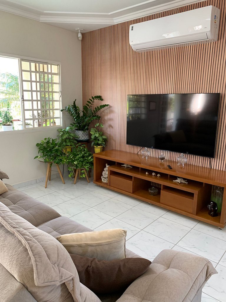 Casarão Águas S. Pedro | Piscina e Churrasqueira