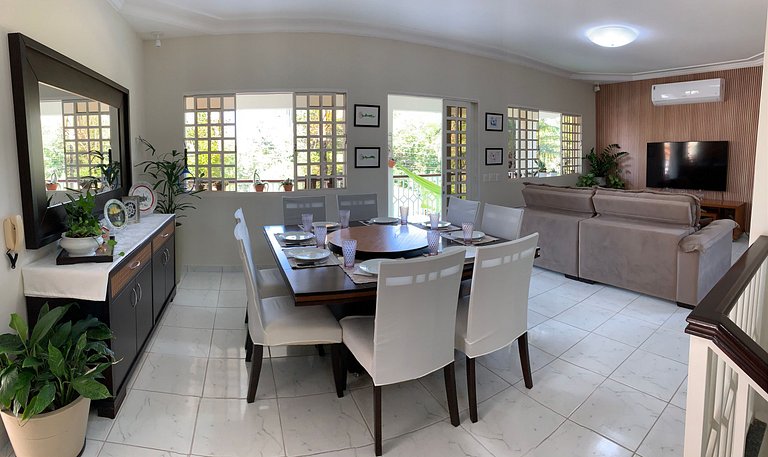 Casarão Águas S. Pedro | Piscina e Churrasqueira