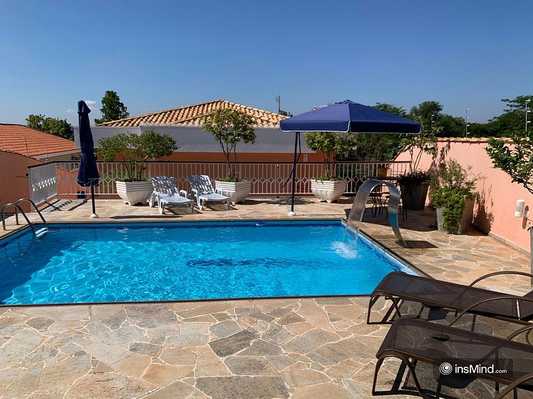 Casarão Águas S. Pedro | Piscina e Churrasqueira