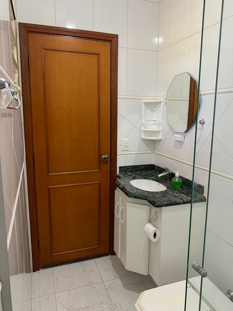 Casarão Águas S. Pedro | Piscina e Churrasqueira