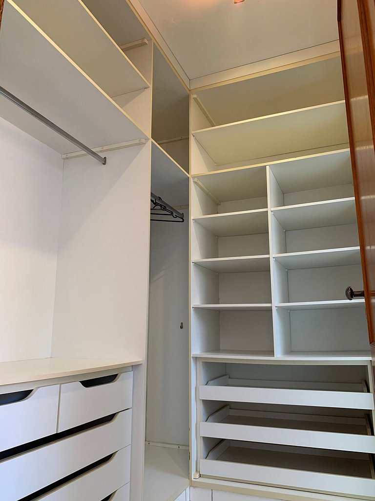 Casarão Águas S. Pedro | Piscina e Churrasqueira