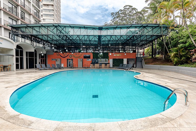 Apê TOP c/ Vista em SBC | Piscina + A/C e Wi-Fi