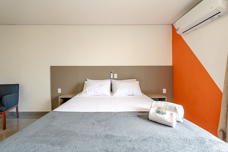 Studio Moderno SBC c/ Piscina + Vista + Ar e Wi-Fi