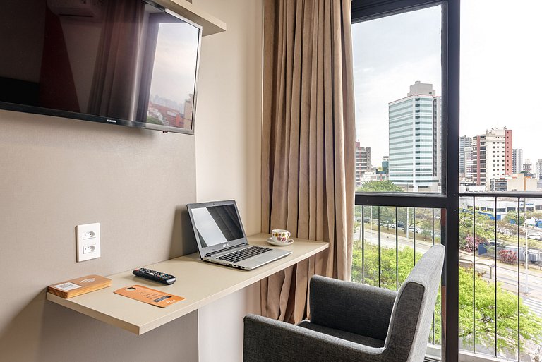 Studio c/ Estrutura de Resort + Wi-Fi e Ar em SBC