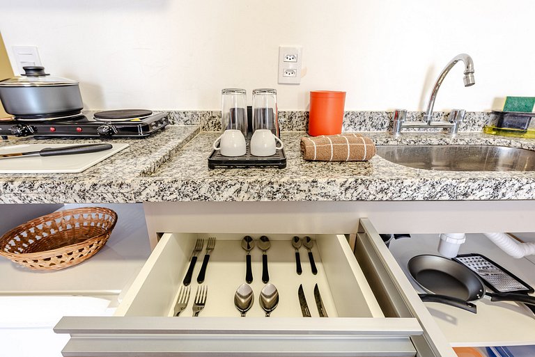 Studio c/ Estrutura de Resort + Wi-Fi e Ar em SBC