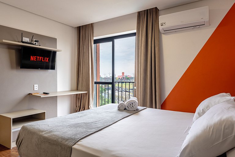 Studio Resort c/ Piscina + Wi-Fi e Ar | SBC