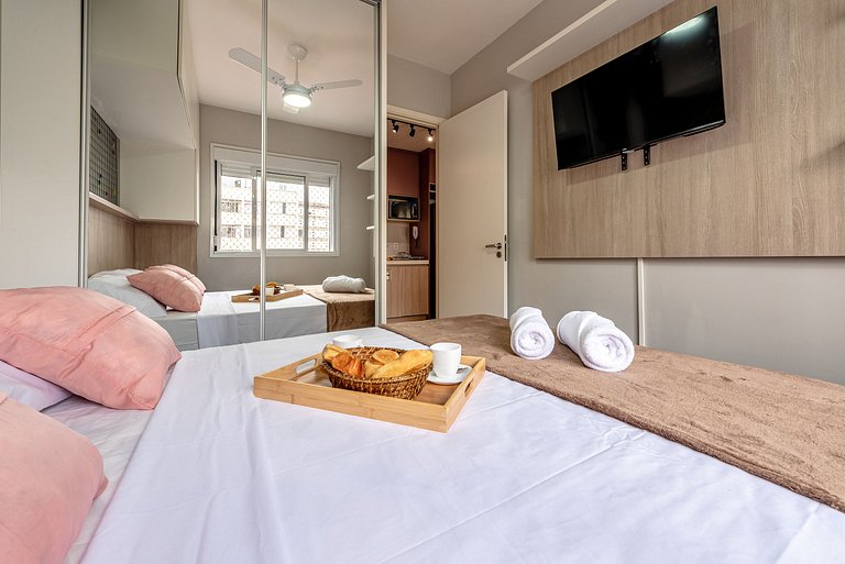 Apê Urbano Frei Caneca | Wi-Fi, Netflix e Academia