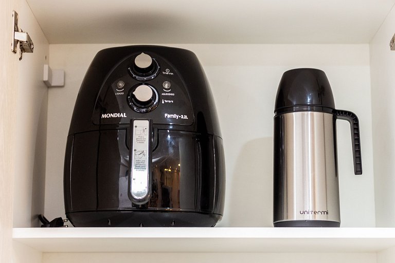 Apê no Centro de SBC com Ar, Garagem e Piscina