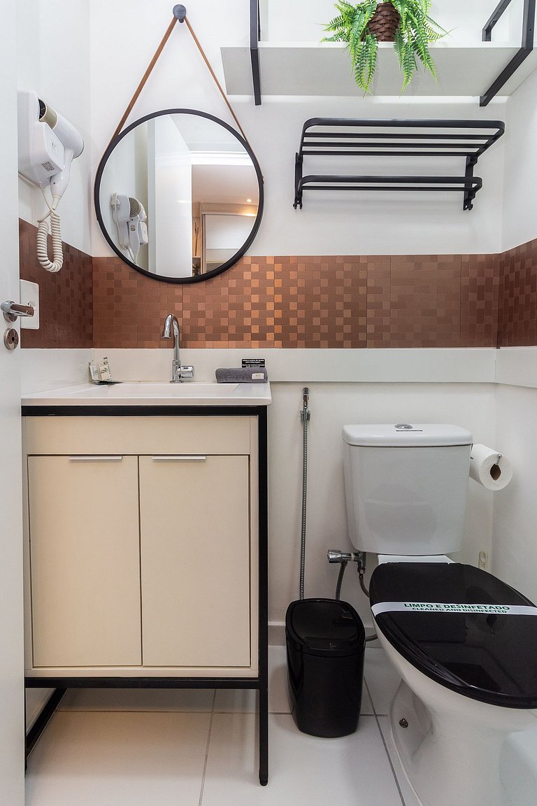 Apê no Centro de SBC com Ar, Garagem e Piscina