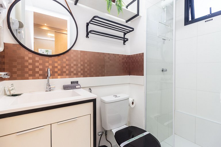 Apê no Centro de SBC com Ar, Garagem e Piscina