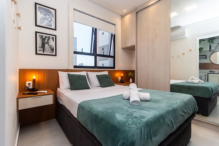 Apê no Centro de SBC com Ar, Garagem e Piscina