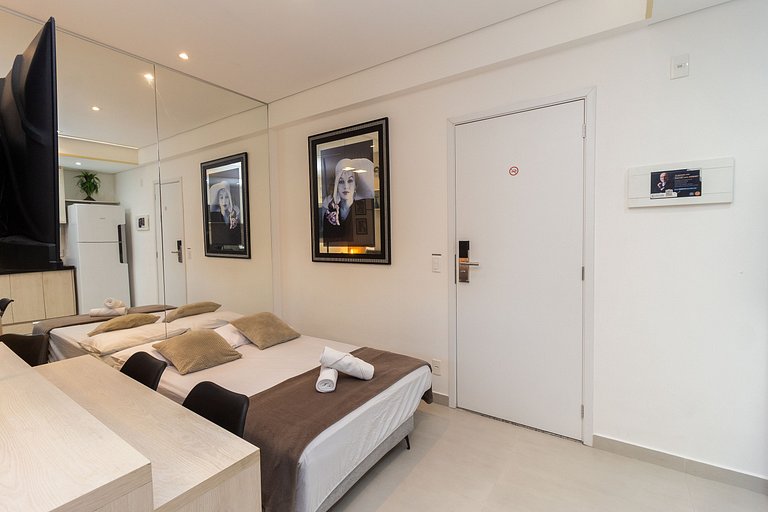 Apê no Centro de SBC com Ar, Garagem e Piscina