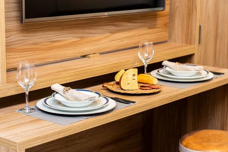 Apê Equipado em SBC com A/C, Garagem e Piscina