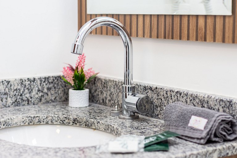 Apê Equipado em SBC com A/C, Garagem e Piscina