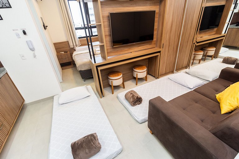 Apê Equipado em SBC com A/C, Garagem e Piscina