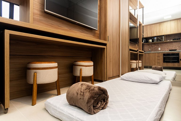 Apê Equipado em SBC com A/C, Garagem e Piscina