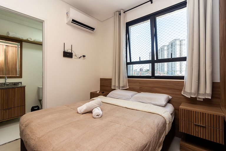 Apê Equipado em SBC com A/C, Garagem e Piscina