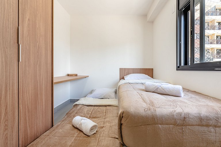 Apê c/ Varanda Gourmet, Piscina, Vaga, A/C e Wi-Fi