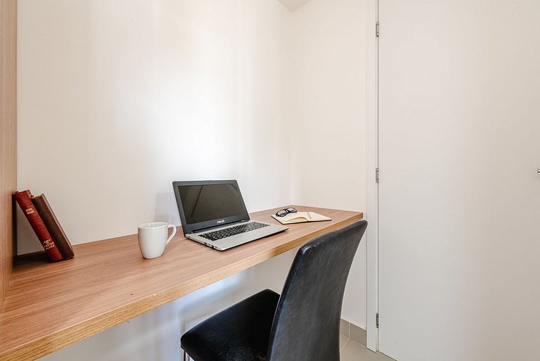 Apê c/ Varanda Gourmet, Piscina, Vaga, A/C e Wi-Fi