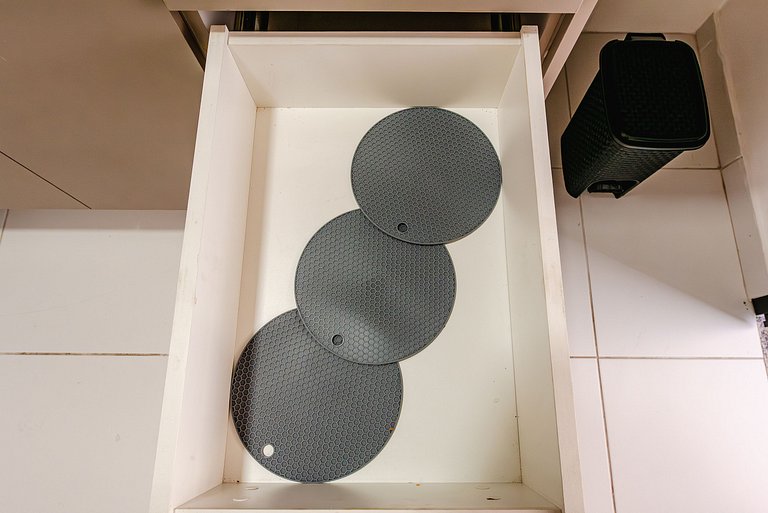 Apê c/ Varanda Gourmet, Piscina, Vaga, A/C e Wi-Fi