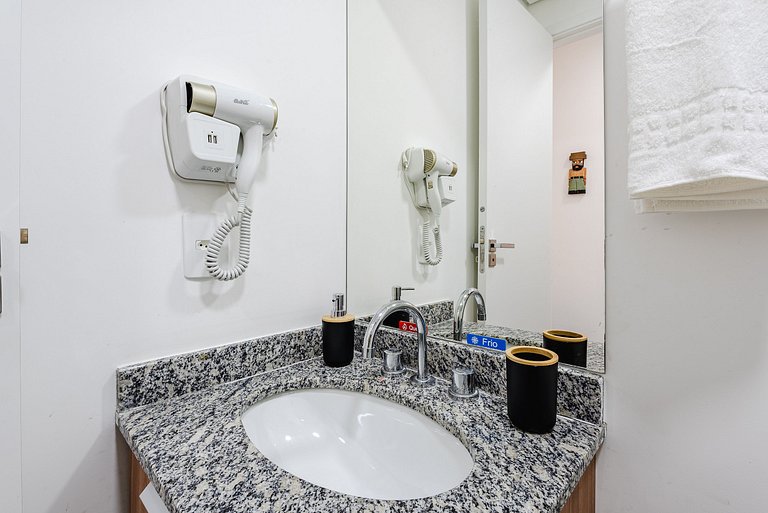 Apê na Aclimação | Lazer Completo + Vaga e A/C