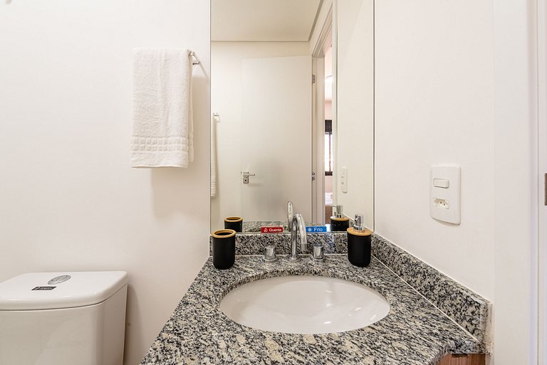 Apê na Aclimação | Lazer Completo + Vaga e A/C