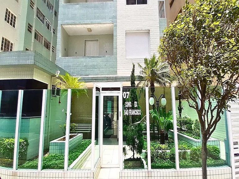 Apê Beira Mar c/ Garagem e Wi-Fi à 1 min. da Praia