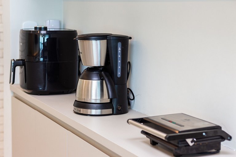 Apê Vista Mar c/ Varanda Chef + A/C + Vaga e Wi-Fi