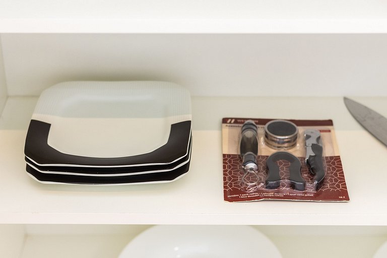 Apê Vista Mar c/ Varanda Chef + A/C + Vaga e Wi-Fi