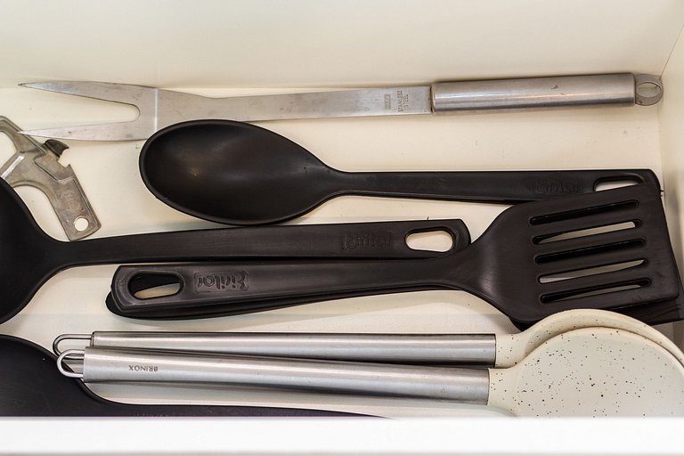 Apê Vista Mar c/ Varanda Chef + A/C + Vaga e Wi-Fi