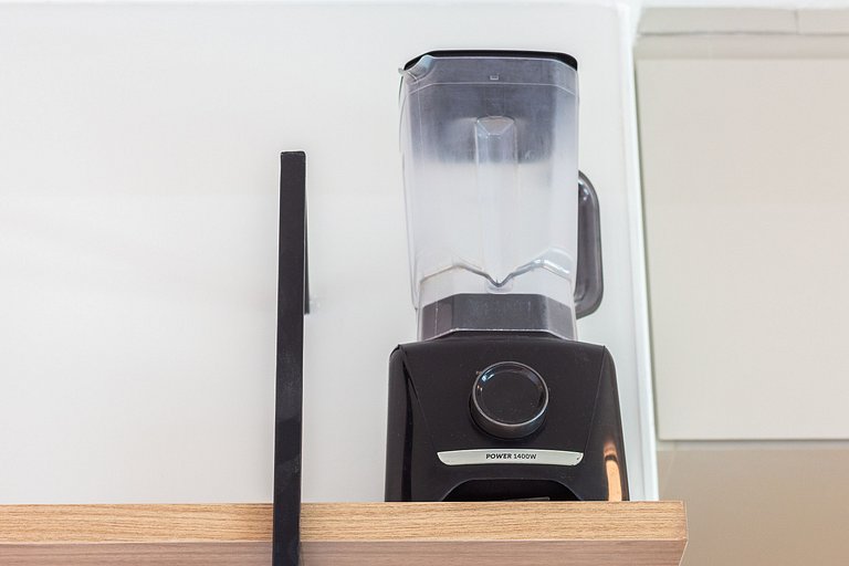 Apê Vista Mar c/ Varanda Chef + A/C + Vaga e Wi-Fi