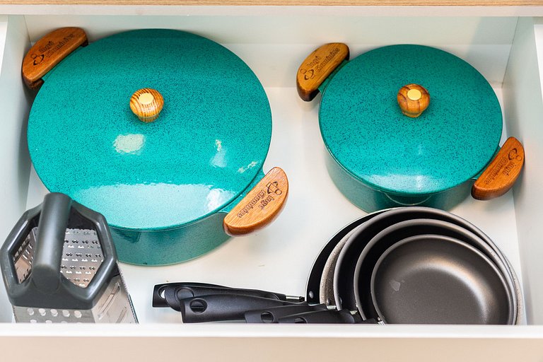 Apê Vista Mar c/ Varanda Chef + A/C + Vaga e Wi-Fi