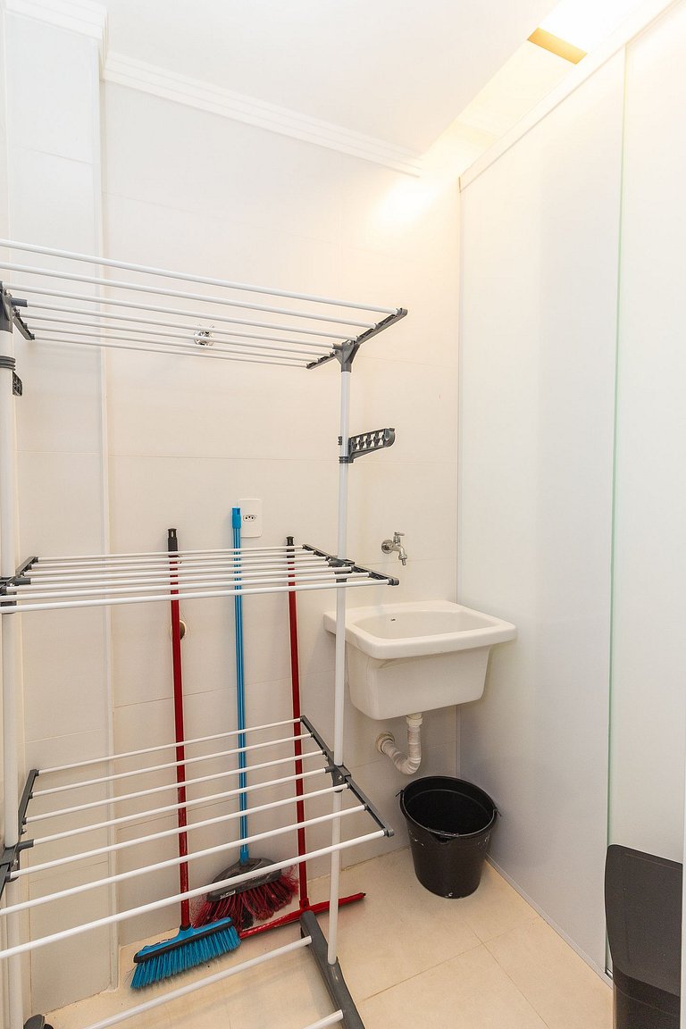 Apê Vista Mar c/ Varanda Chef + A/C + Vaga e Wi-Fi