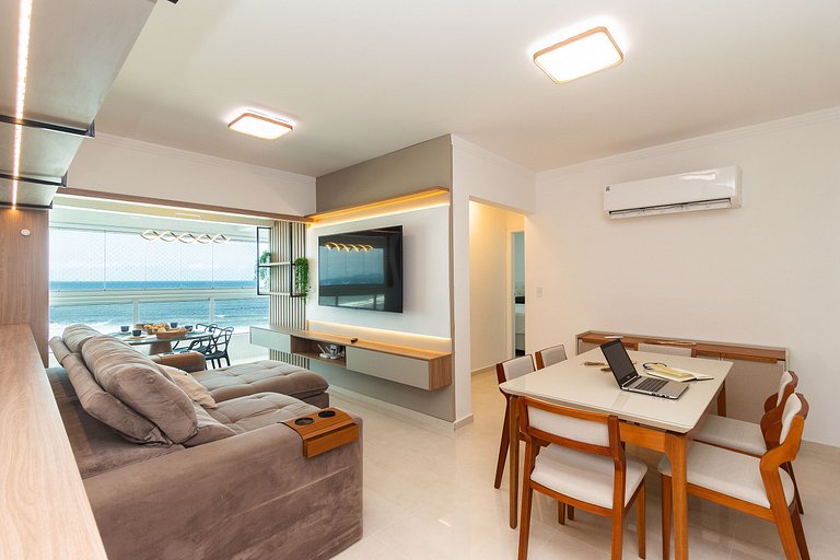 Apê Vista Mar c/ Varanda Chef + A/C + Vaga e Wi-Fi