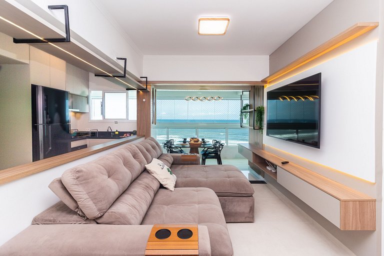 Apê Vista Mar c/ Varanda Chef + A/C + Vaga e Wi-Fi