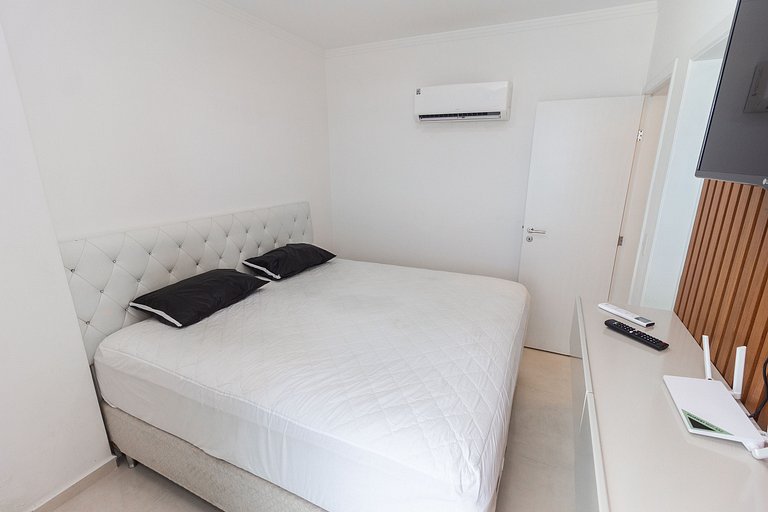 Apê Vista Mar c/ Varanda Chef + A/C + Vaga e Wi-Fi