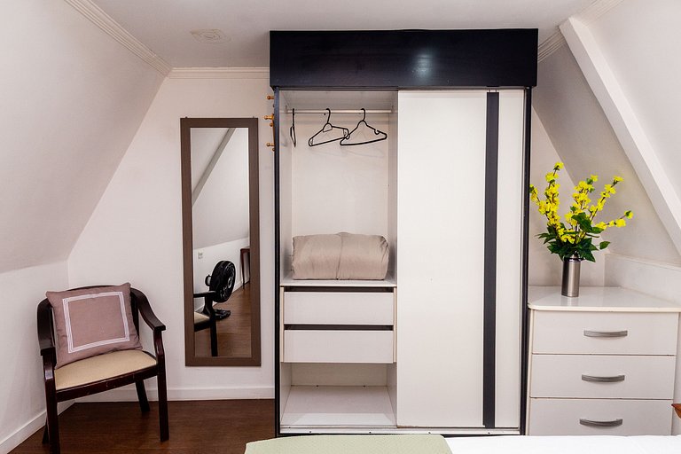 Vilinha Pauliceia | Kitnet Duplex com Wi-Fi