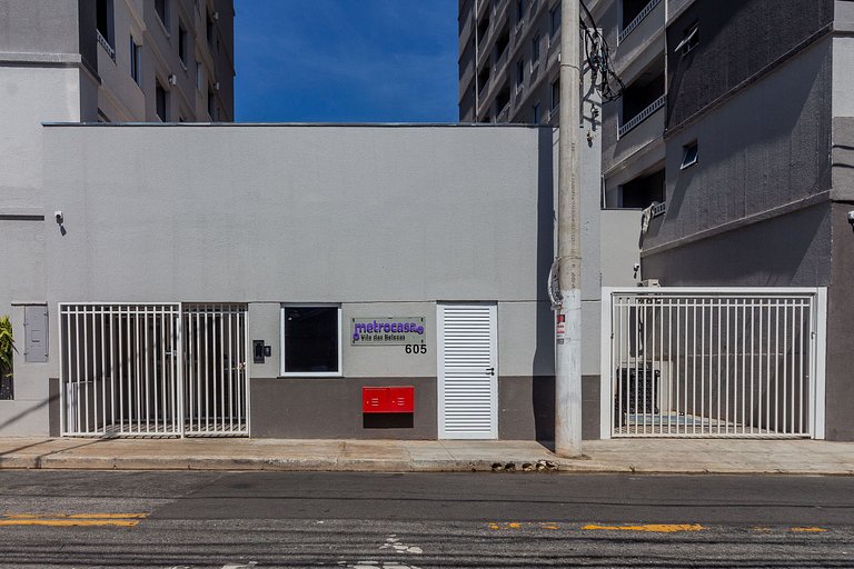 Studio a 4 min do Metrô c/ Varanda + Academia + Ar