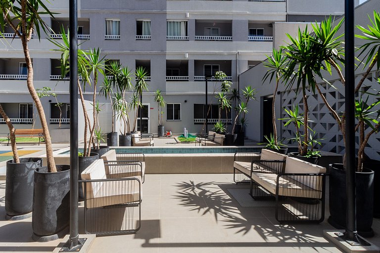 Studio a 4 min do Metrô c/ Varanda + Academia + Ar